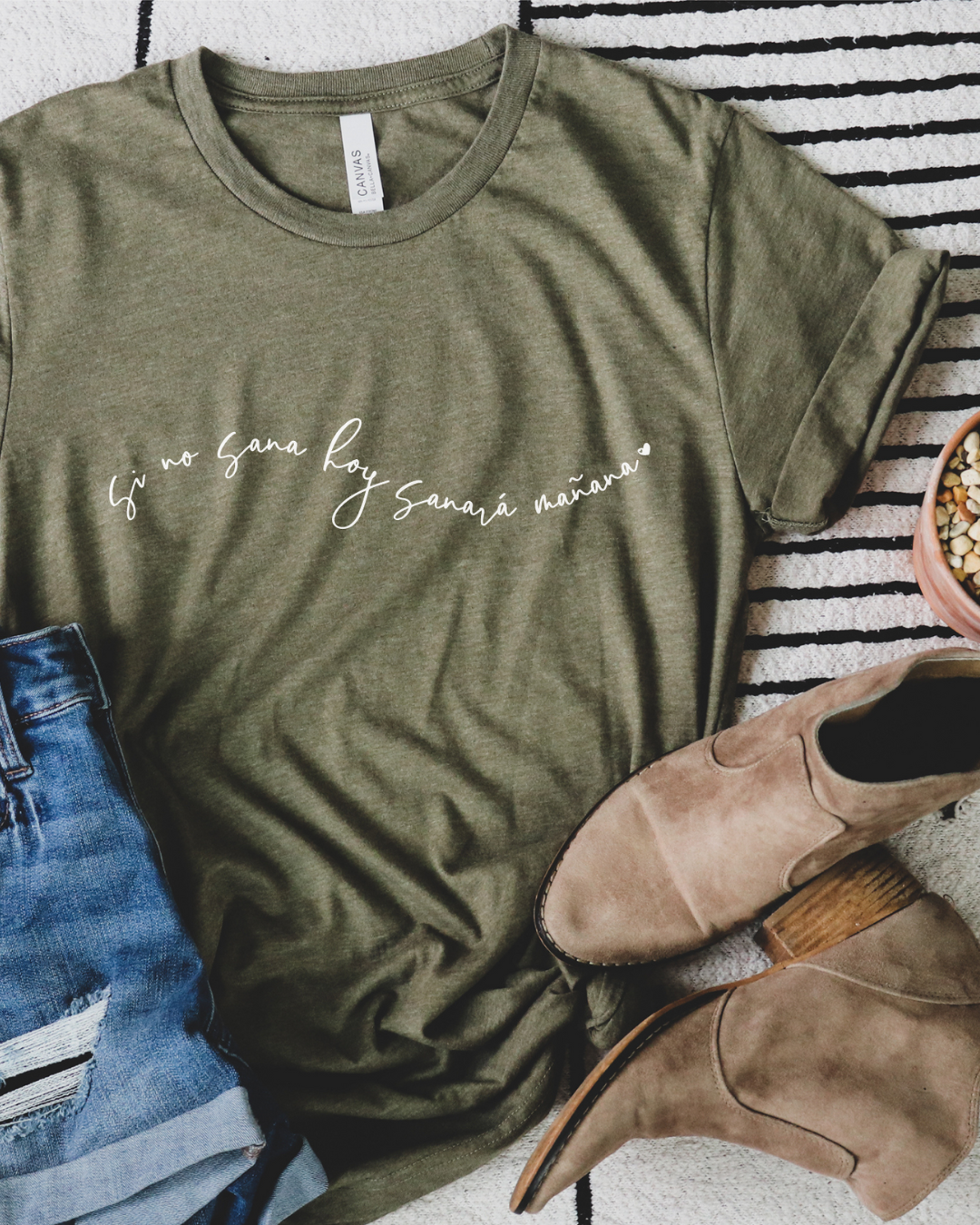 Si No Sana Hoy Script Tee