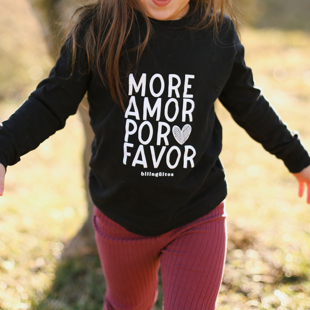 More Amor Por Favor Tee