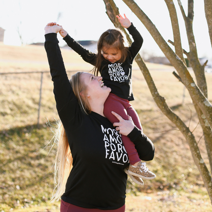 More Amor Por Favor adult tee