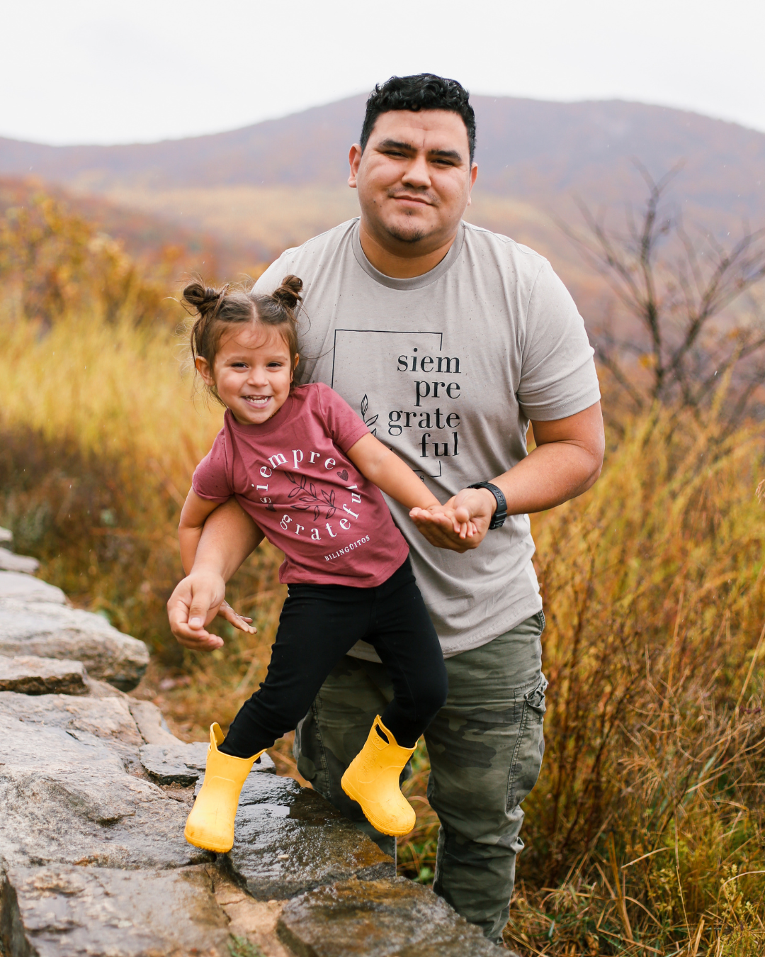 Siempre Grateful Adult tee