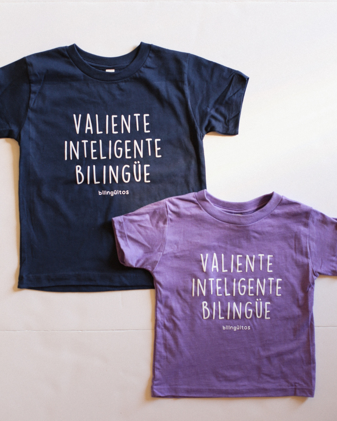 Valiente Inteligente Bilingüe Tee