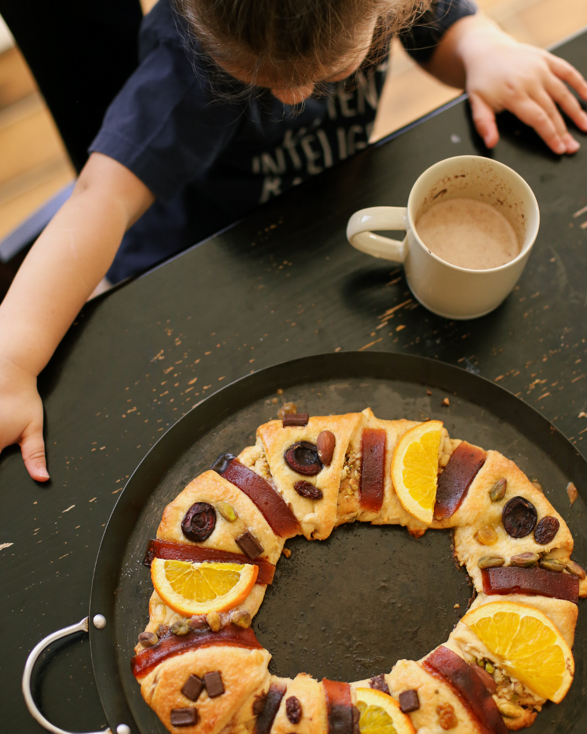 Dia de Reyes Activity Guide & Rosca Recipe