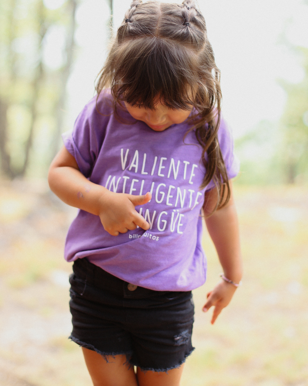 Valiente Inteligente Bilingüe Tee